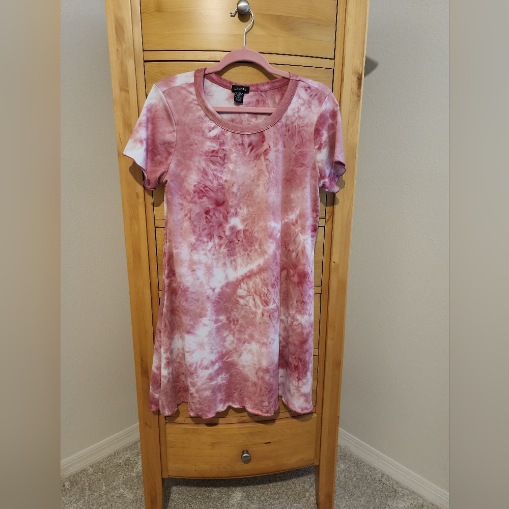 Pink and White Dress XL